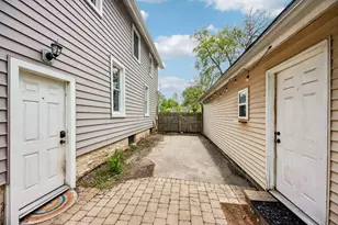 316 E Division St, Lockport, IL 60441 - Photo 25