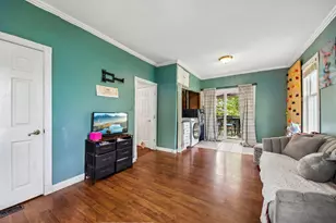 316 E Division St, Lockport, IL 60441 - Photo 9
