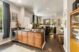 2734 W 18th St, Chicago, IL 60608 - Photo 9