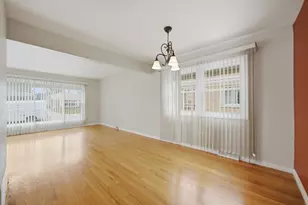 1014 W 109th Pl, Chicago, IL 60643 - Photo 5
