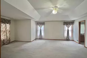 780 Sigmund Rd, Naperville, IL 60563 - Photo 11