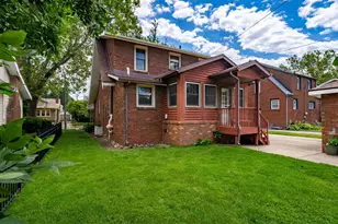 513 Kreitzer Ave, Bloomington, IL 61701 - Photo 31