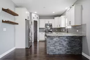 749 N Misty Ridge Dr, Romeoville, IL 60446 - Photo 9