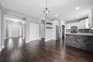 749 N Misty Ridge Dr, Romeoville, IL 60446 - Photo 3