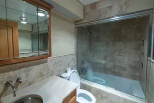 155 N Harbor Dr, Chicago, IL 60601 - Photo 11