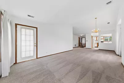 208 Chesterfield Court #B, Schaumburg, IL 60193 - Photo 5