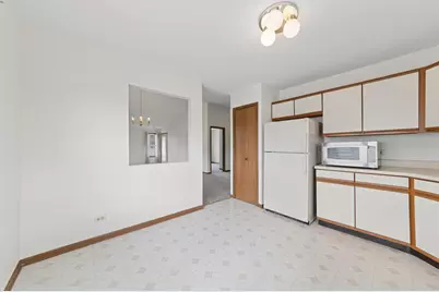 208 Chesterfield Court #B, Schaumburg, IL 60193 - Photo 9
