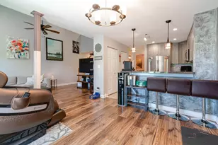 854 Old Checker Rd, Buffalo Grove, IL 60089 - Photo 13