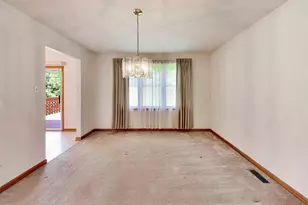 231 Hillcrest Ln, Steger, IL 60475 - Photo 11