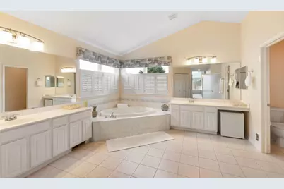 1675 Seaton Lane, Elgin, IL 60123 - Photo 13