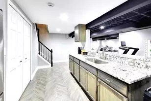 1605 Crowfoot Cir S, Hoffman Estates, IL 60169 - Photo 39