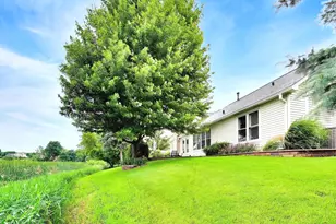 1605 Crowfoot Cir S, Hoffman Estates, IL 60169 - Photo 89