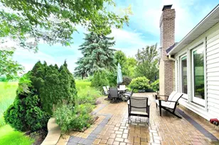 1605 Crowfoot Cir S, Hoffman Estates, IL 60169 - Photo 77