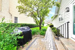 1605 Crowfoot Cir S, Hoffman Estates, IL 60169 - Photo 75