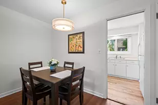519 1/2 Ridge Rd, Wilmette, IL 60091 - Photo 5