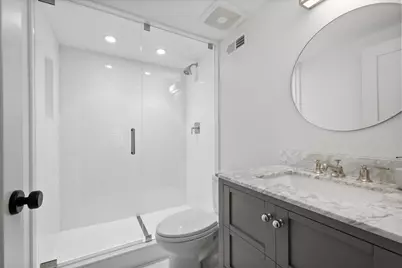 2201 Lincolnwood Drive, Evanston, IL 60201 - Photo 33