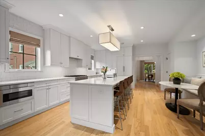 2201 Lincolnwood Drive, Evanston, IL 60201 - Photo 11