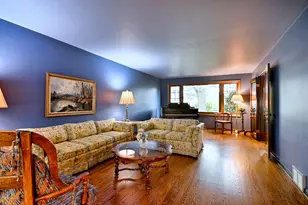 776 S Stuart Ave, Elmhurst, IL 60126 - Photo 5