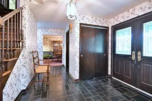 776 S Stuart Ave, Elmhurst, IL 60126 - Photo 3