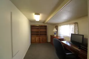 712 E Hurlbut Ave, Belvidere, IL 61008 - Photo 11