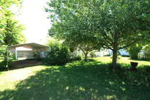 712 E Hurlbut Ave, Belvidere, IL 61008 - Photo 19