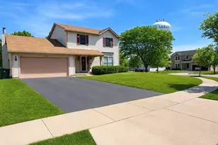 1610 Hartley Dr, Algonquin, IL 60102 - Photo 3