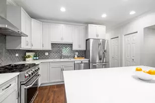 1734 W Pierce Ave, Chicago, IL 60622 - Photo 5
