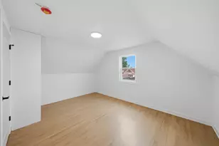 10910 S Ave L, Chicago, IL 60617 - Photo 15