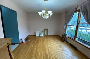 2018 Grandchester Pl, Rockford, IL 61107 - Photo 3