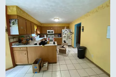 2018 Grandchester Place, Rockford, IL 61107 - Photo 5