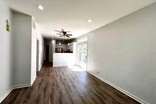 2760 Cedar Glade Dr, Naperville, IL 60564 - Photo 3