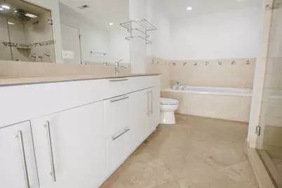914 W Hubbard Street #202, Chicago, IL 60642 - Photo 17