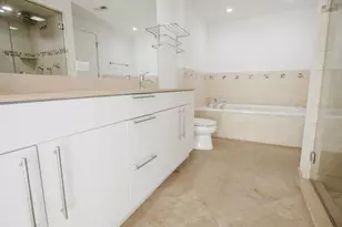 914 W Hubbard St, Chicago, IL 60642 - Photo 17