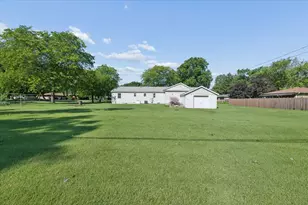 2504 Commonwealth Ave, Joliet, IL 60435 - Photo 21