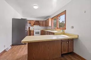 2504 Commonwealth Ave, Joliet, IL 60435 - Photo 7