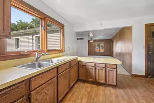 2504 Commonwealth Ave, Joliet, IL 60435 - Photo 9