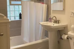 5354 W Byron St, Chicago, IL 60641 - Photo 9