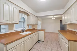 9 E 144th St, Riverdale, IL 60827 - Photo 7