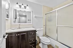 422 Gainsborough Ct, Bolingbrook, IL 60440 - Photo 19
