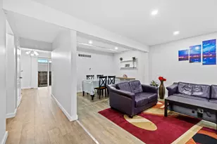 422 Gainsborough Ct, Bolingbrook, IL 60440 - Photo 3