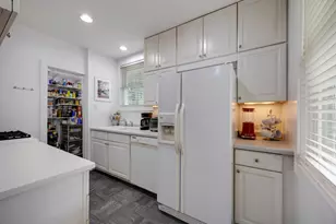 3636 N Paris Ave, Chicago, IL 60634 - Photo 17