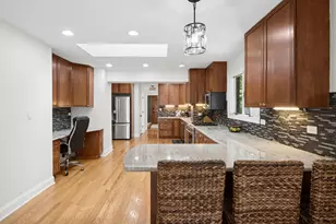 208 Parkview Rd, Riverside, IL 60546 - Photo 9