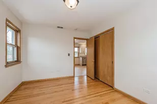 8108 N Oriole Ave, Niles, IL 60714 - Photo 7