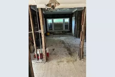8031 S Euclid Avenue, Chicago, IL 60617 - Photo 5