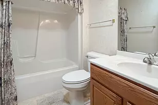 1909 Comanche Ct, Freeport, IL 61032 - Photo 17