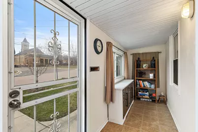 306 Johnson Street, East Dundee, IL 60118 - Photo 5