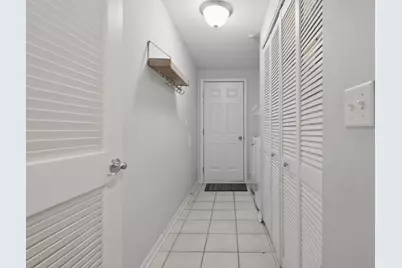 974 Kensington Drive, Northbrook, IL 60062 - Photo 9