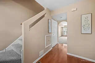 2102 Muirfield Cir, Elgin, IL 60123 - Photo 3