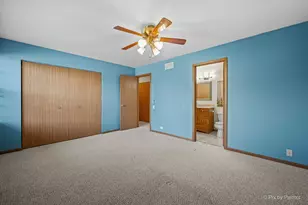 2102 Muirfield Cir, Elgin, IL 60123 - Photo 19