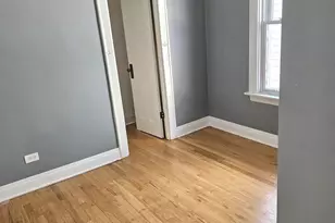 5445 N Magnet Ave, Chicago, IL 60630 - Photo 13
